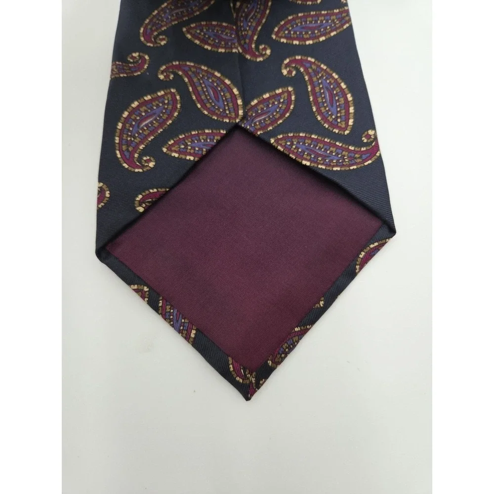 Boston Trader's 100% Silk Paisley Print‎ Tie - made in USA